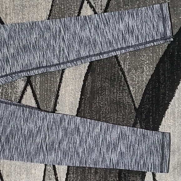 VICTORIA SPORT 2017 KNOCKOUT BY VICTORIA SECRET LEGGINGS - Picture 4 of 10